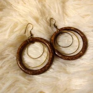 NWOT Wooden earring